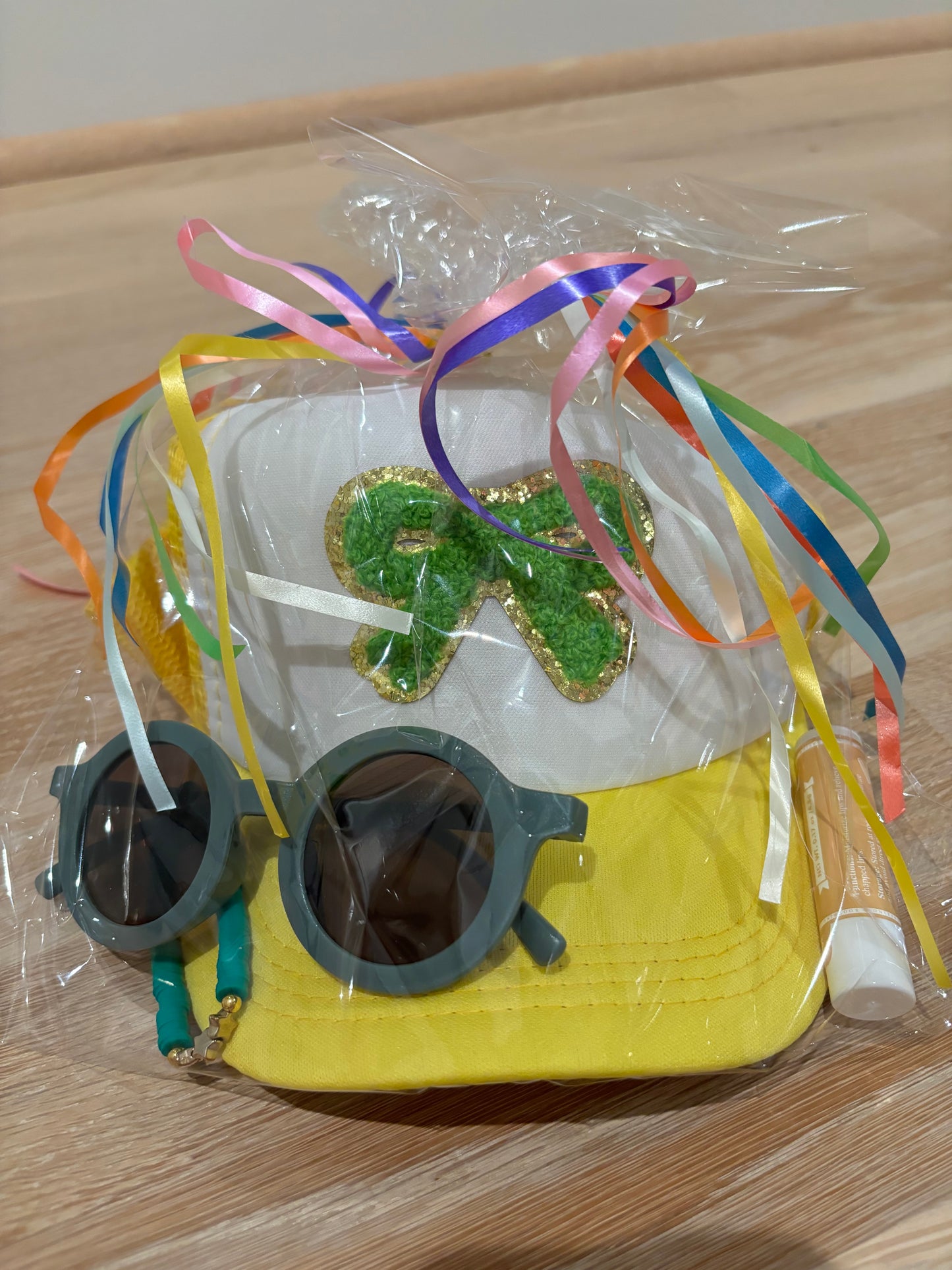 Kid Gift Pack (yellow hat with green bow)