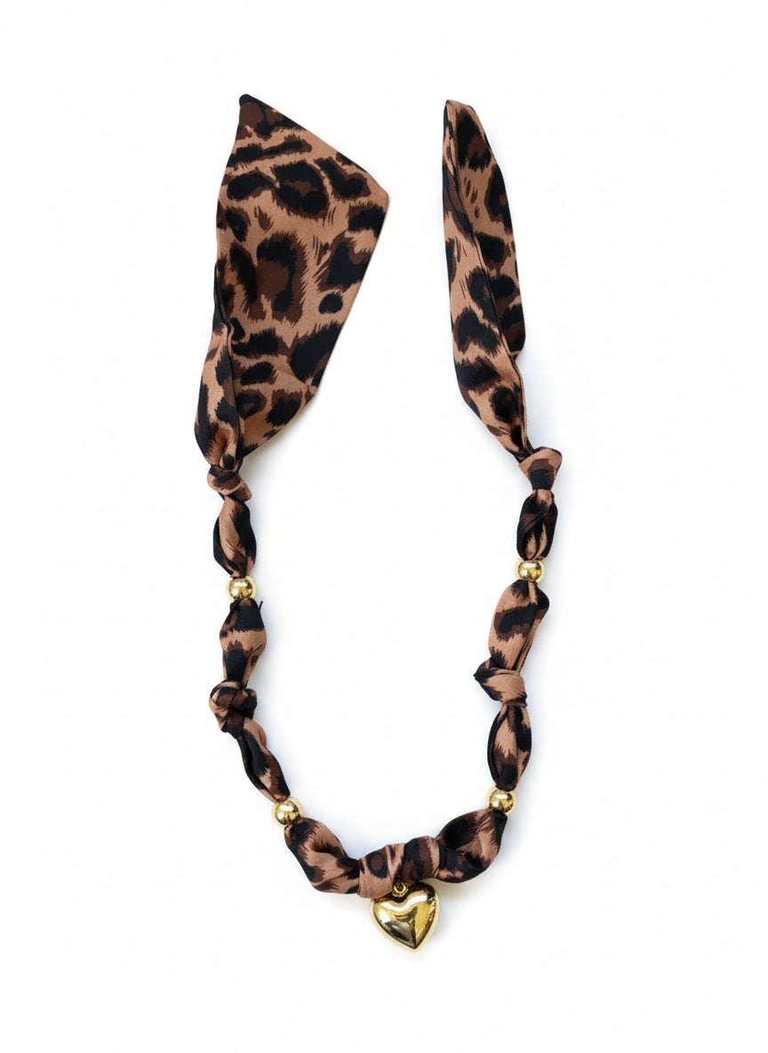 1 scarf jewelry (animal print)