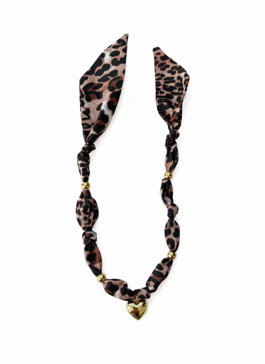1 scarf jewelry (animal print small spots with white)