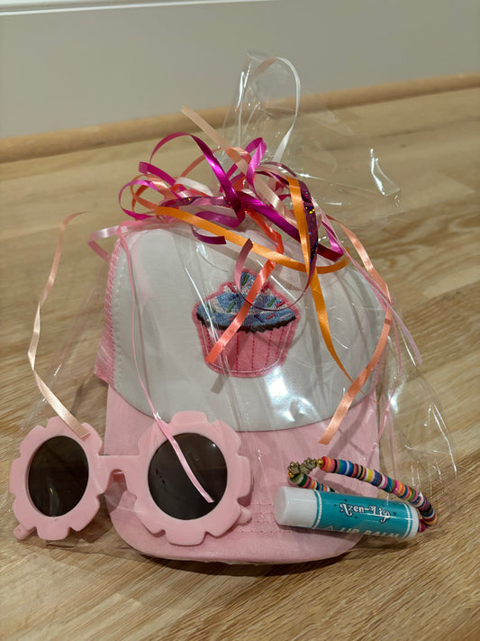 Kid Gift Pack (light pink hat with cupcake)
