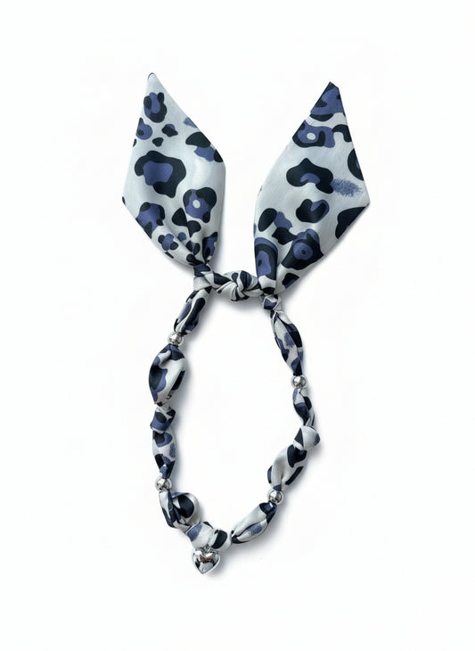 1 scarf jewelry (animal print white, purple)